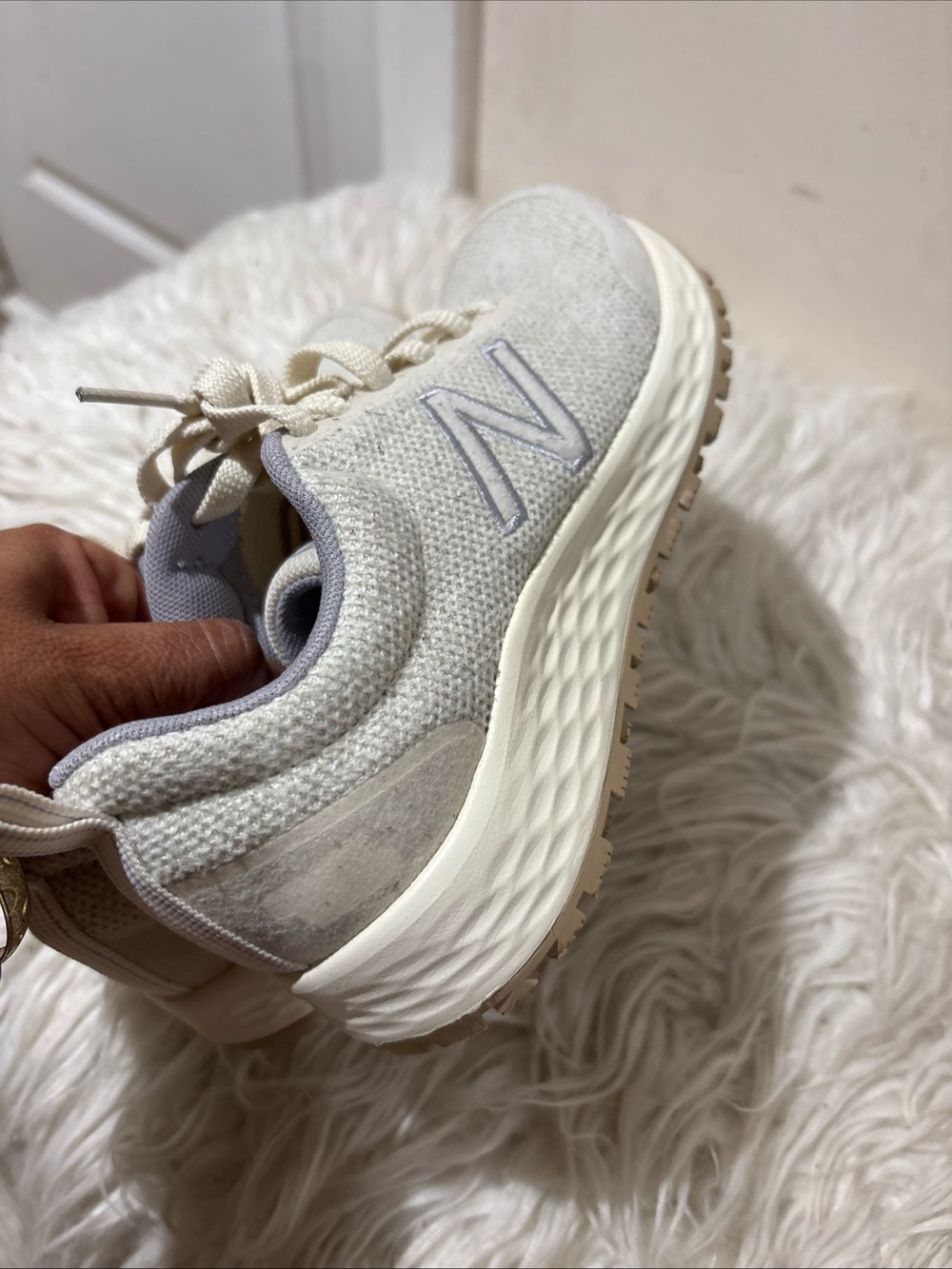 New Balance Women's Cream and Light Gray Athletic Sneaker size 6